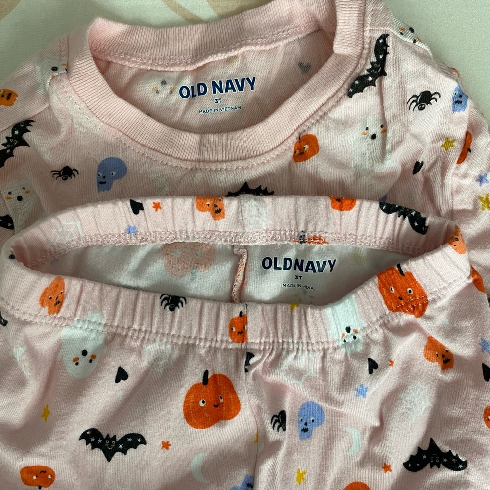 Old Navy Pink Halloween Print Set 🎃👻 - Picture 2 of 2